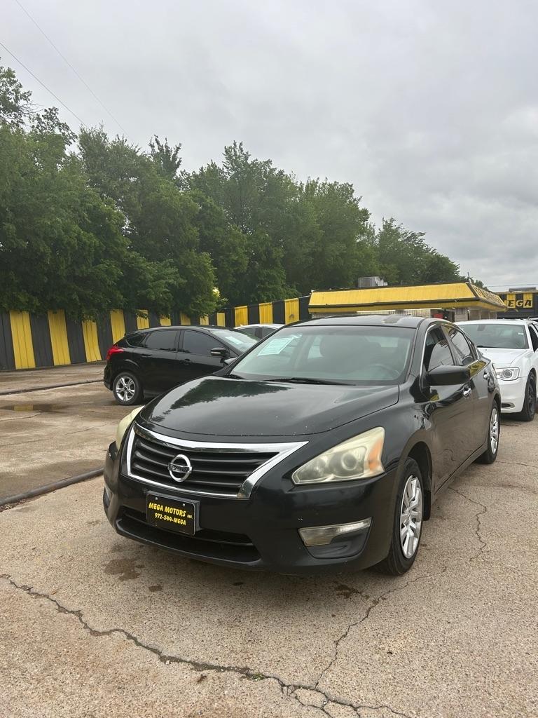 Nissan Altima  2015
