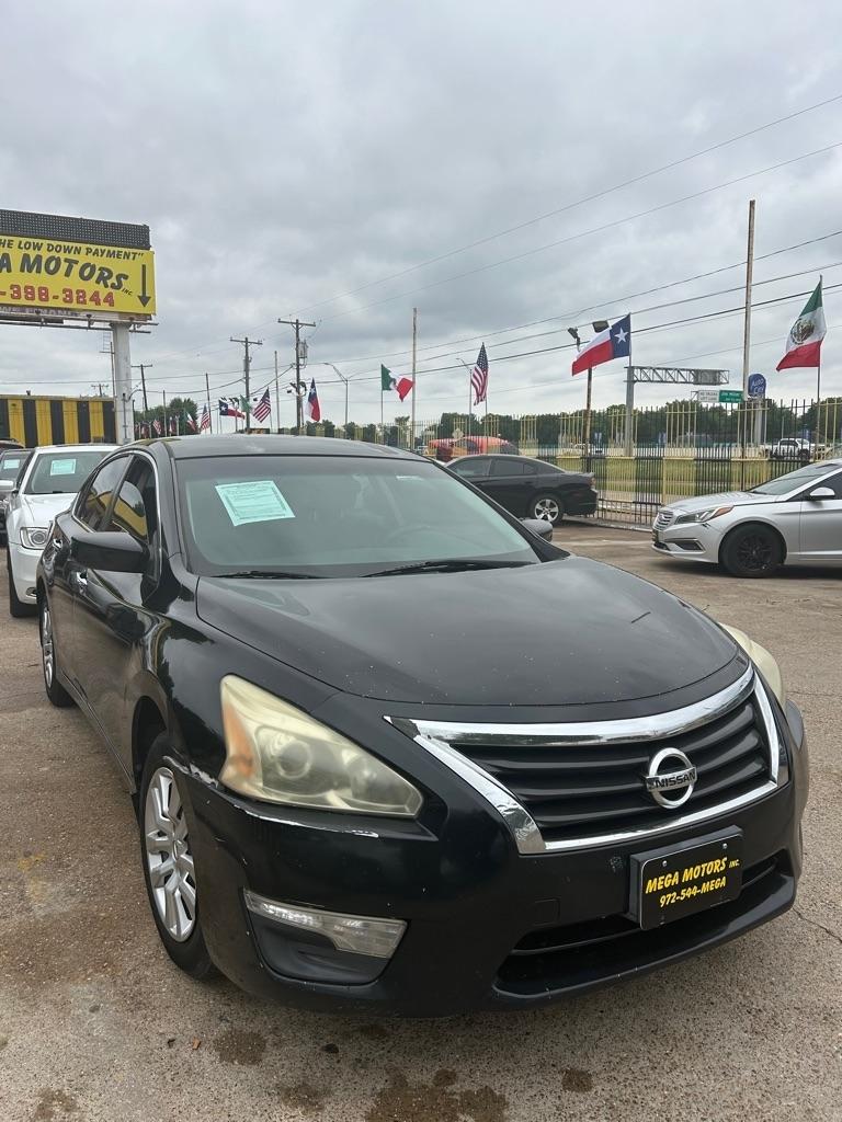 Nissan Altima  2015