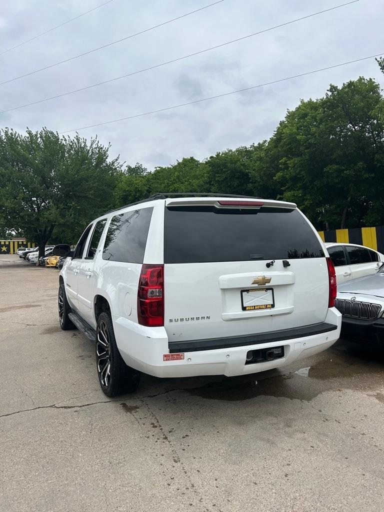 Chevrolet Suburban  2007
