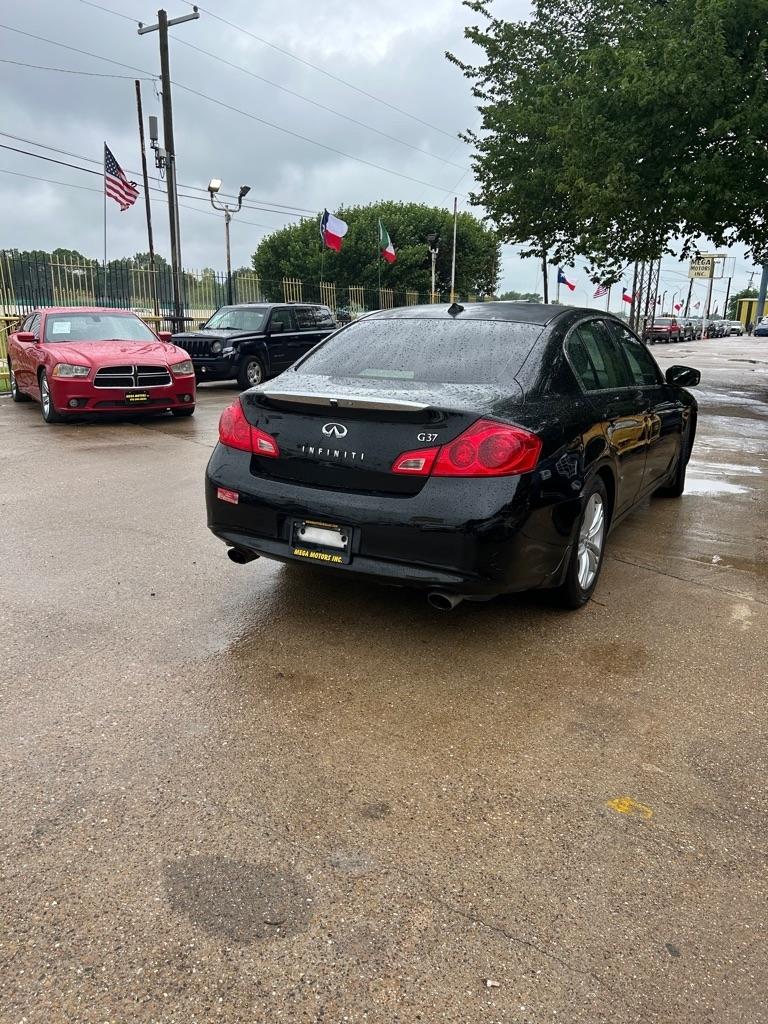 Infiniti G Sedan  2013