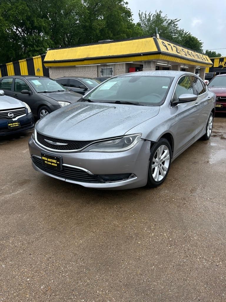 Chrysler 200  2015