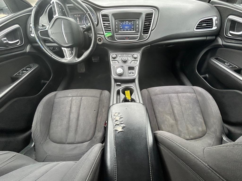 Chrysler 200  2015