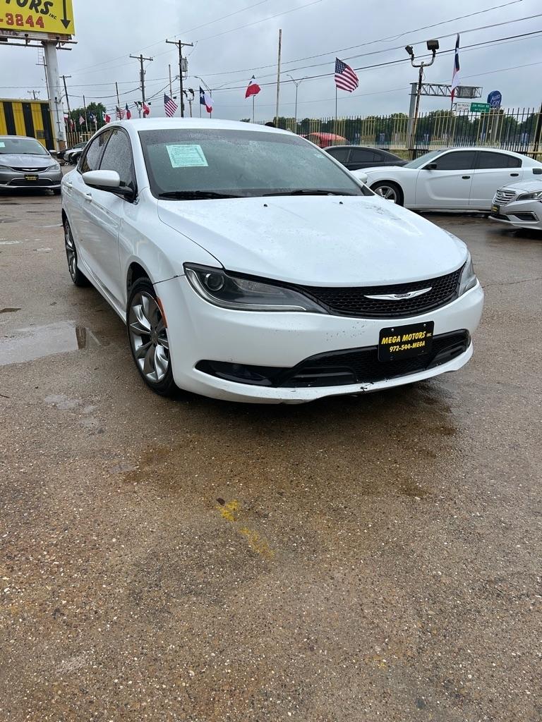 Chrysler 200  2016