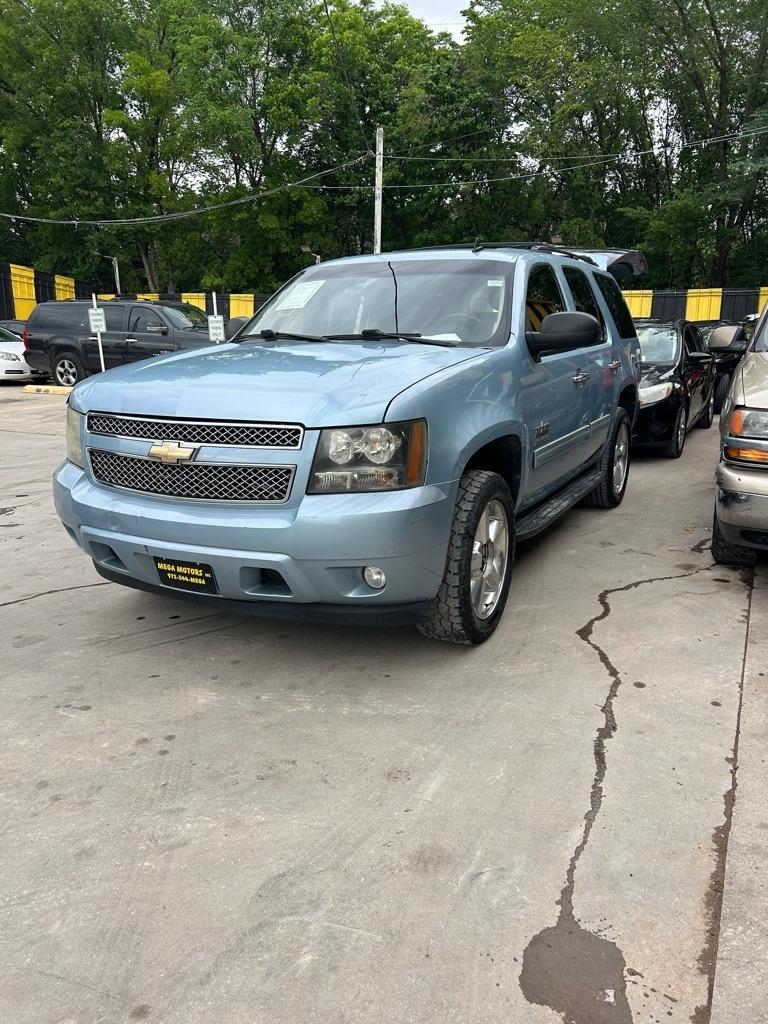 Chevrolet Tahoe  2011