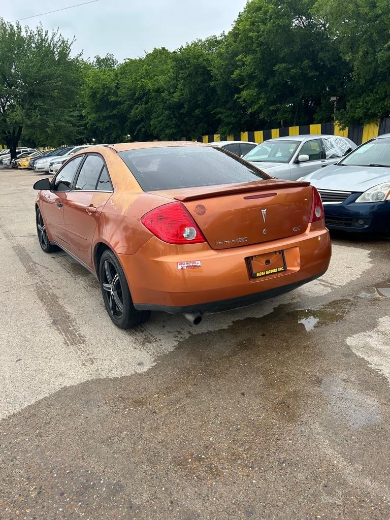 Pontiac G6  2006