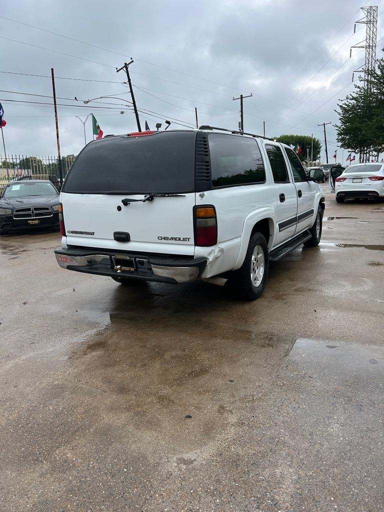 Chevrolet Suburban  2004
