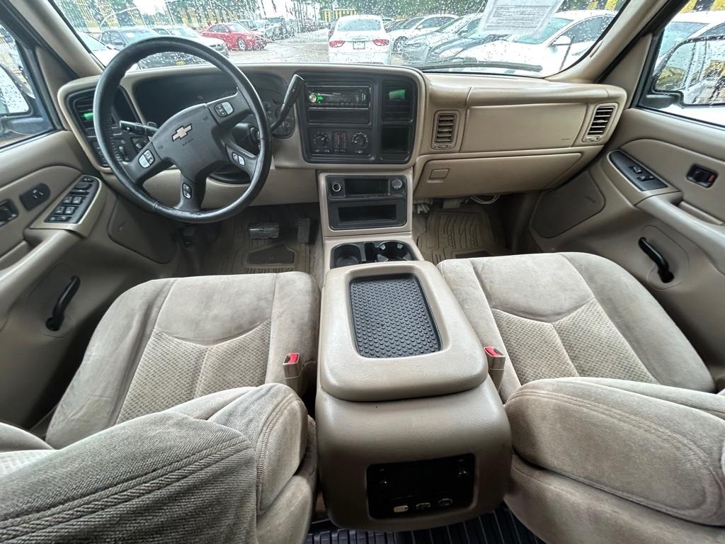 Chevrolet Suburban  2004