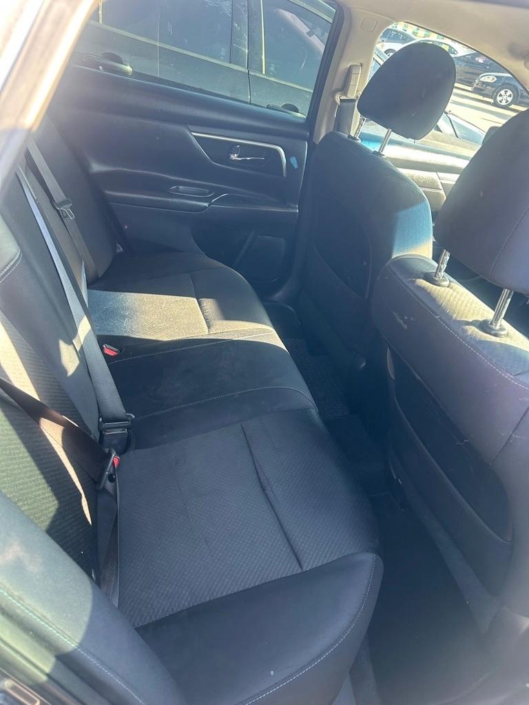 Nissan Altima  2017