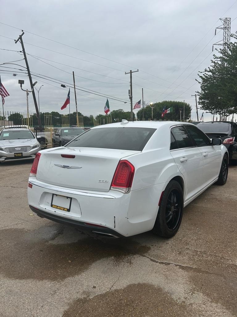 Chrysler 300  2015