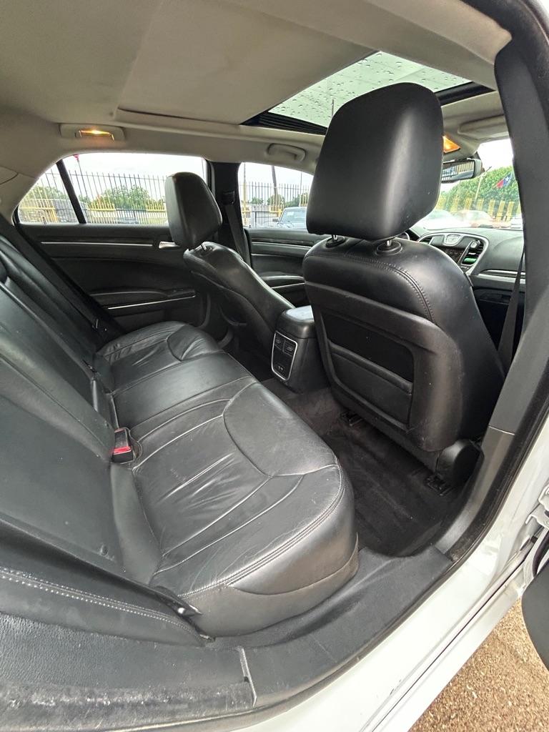 Chrysler 300  2015