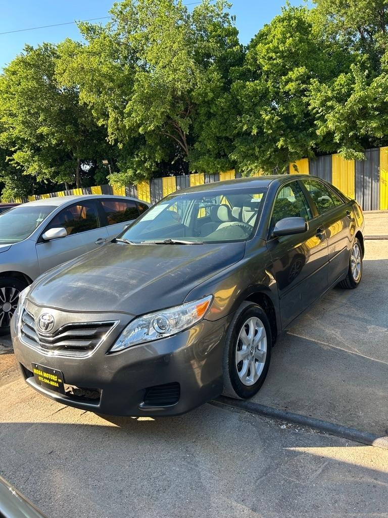 Toyota Camry  2011