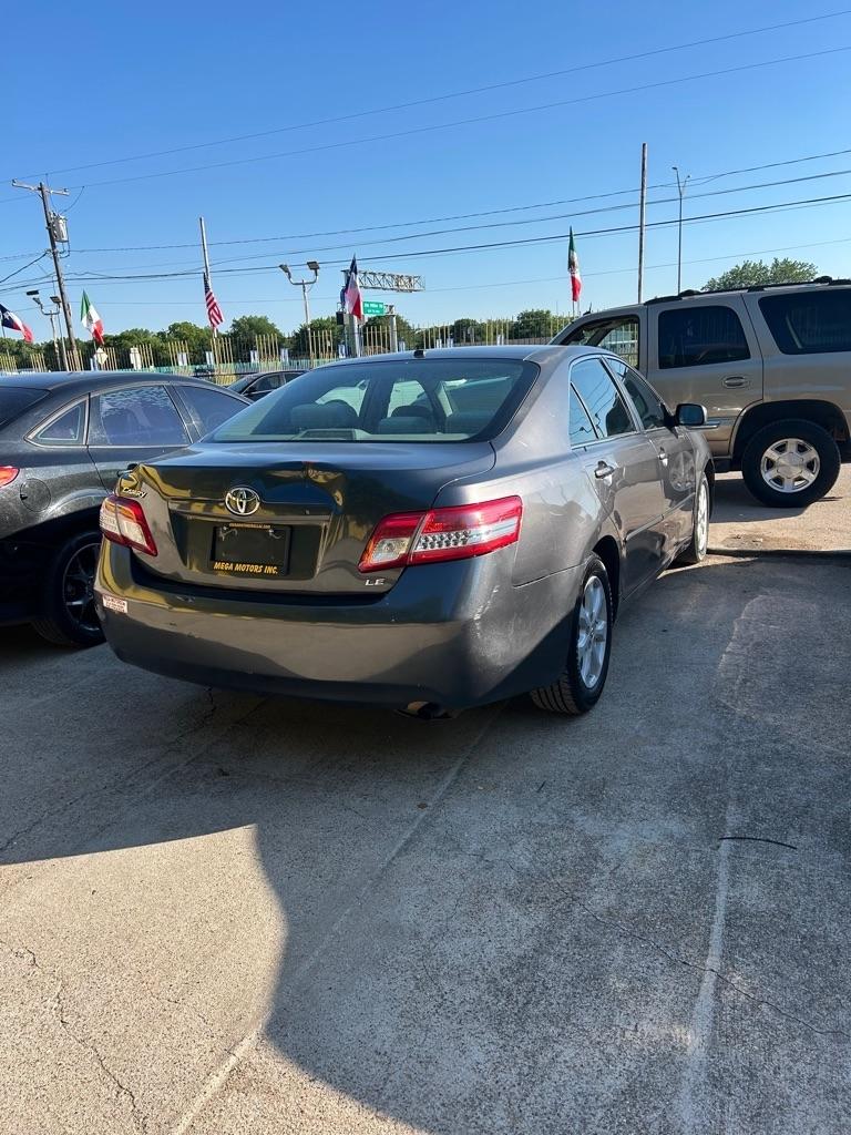 Toyota Camry  2011