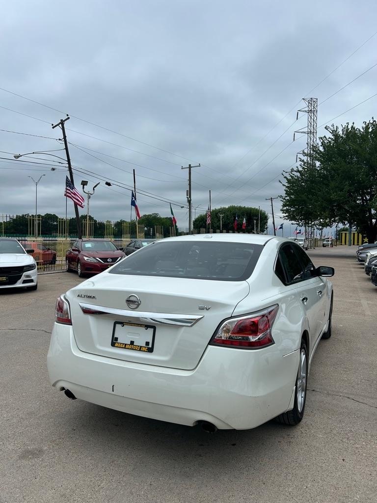 Nissan Altima  2015