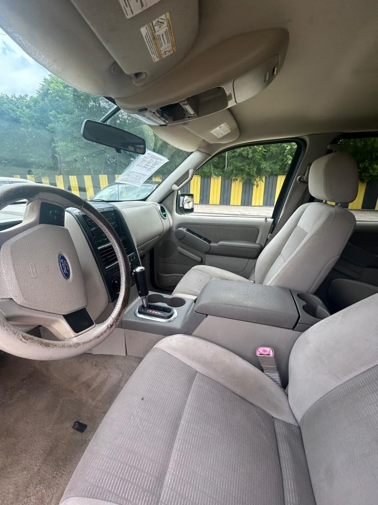Ford Explorer  2006
