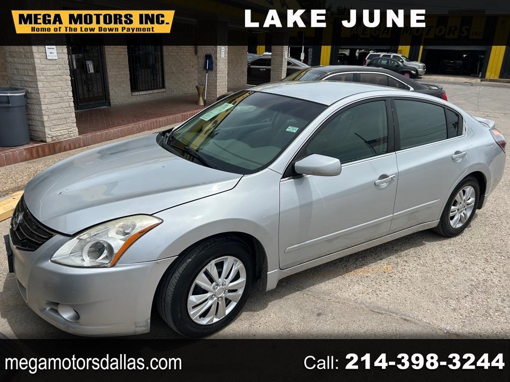 Nissan Altima  2012