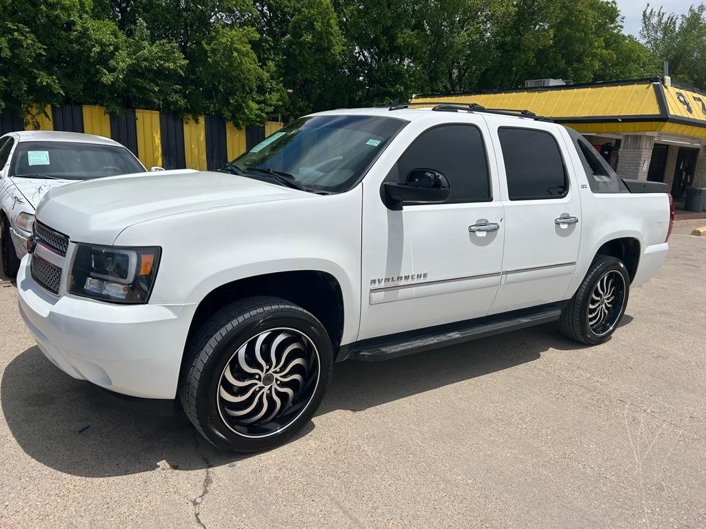 Chevrolet Avalanche  2011