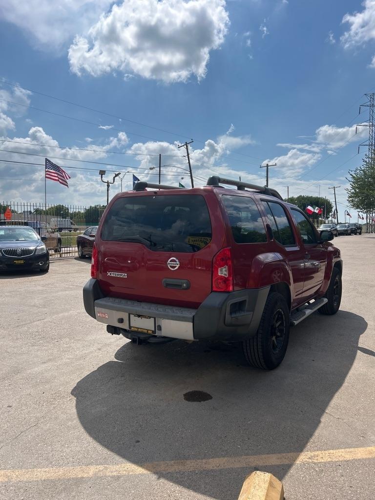 Nissan Xterra  2012
