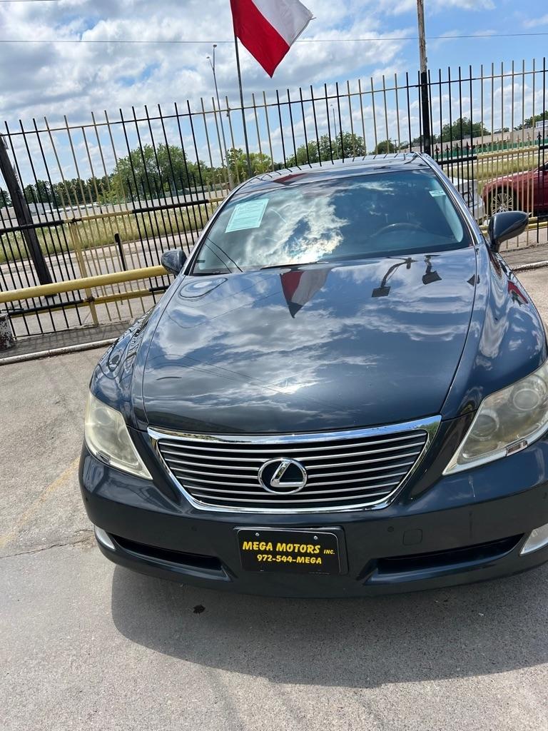 Lexus LS 460  2009