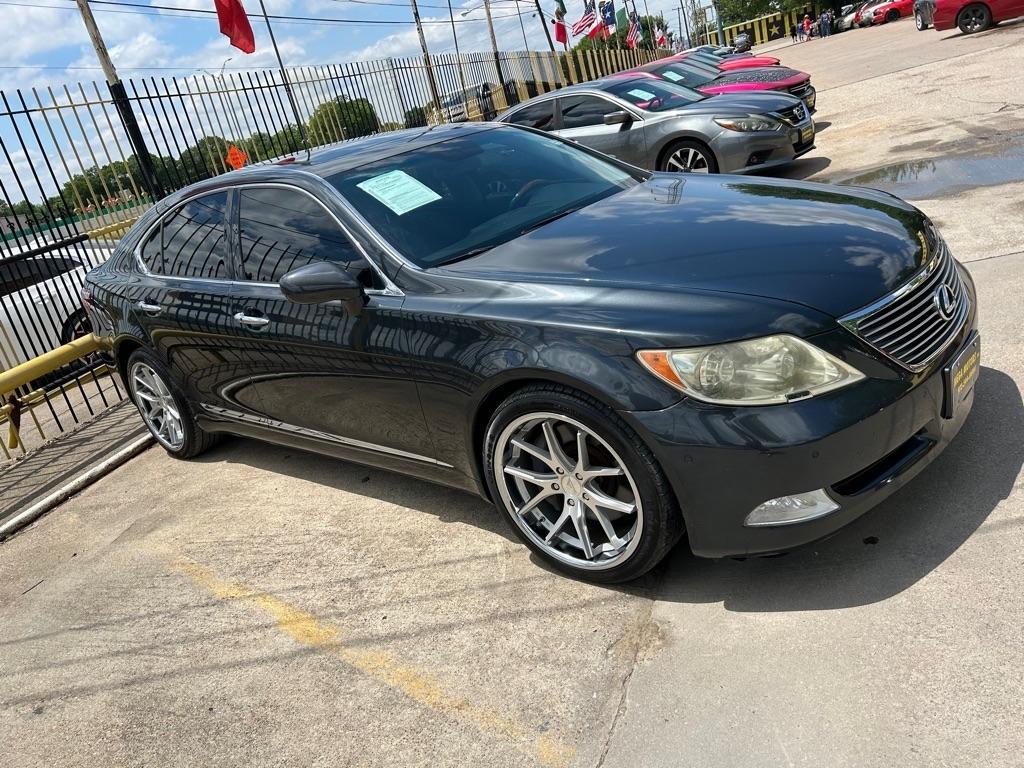 Lexus LS 460  2009
