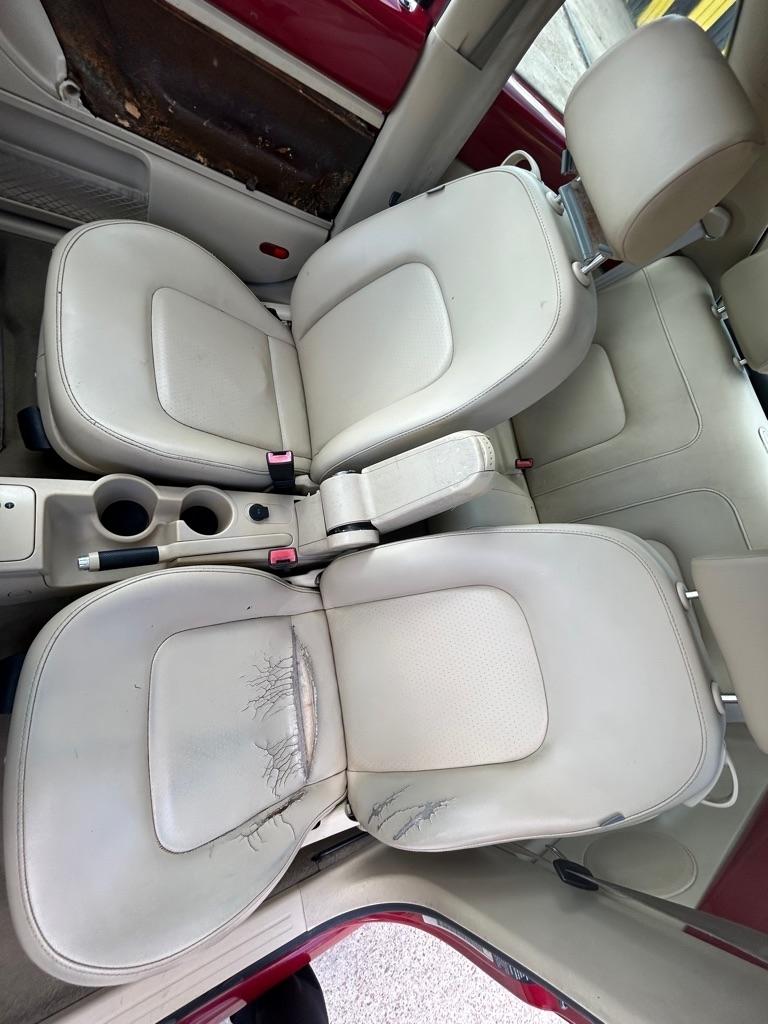Volkswagen New Beetle  2006