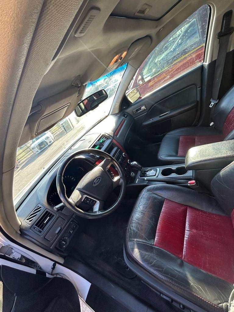 Ford Fusion  2011