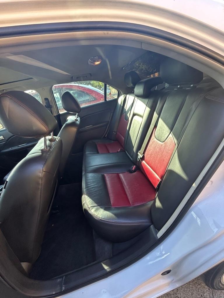 Ford Fusion  2011