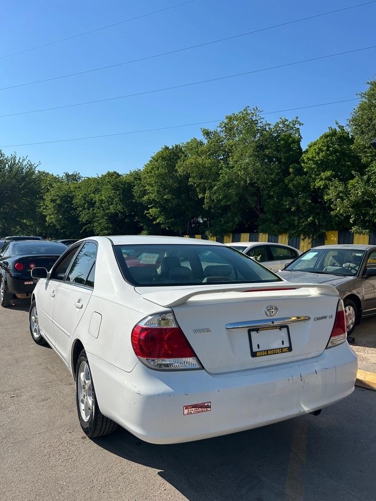 Toyota Camry  2005