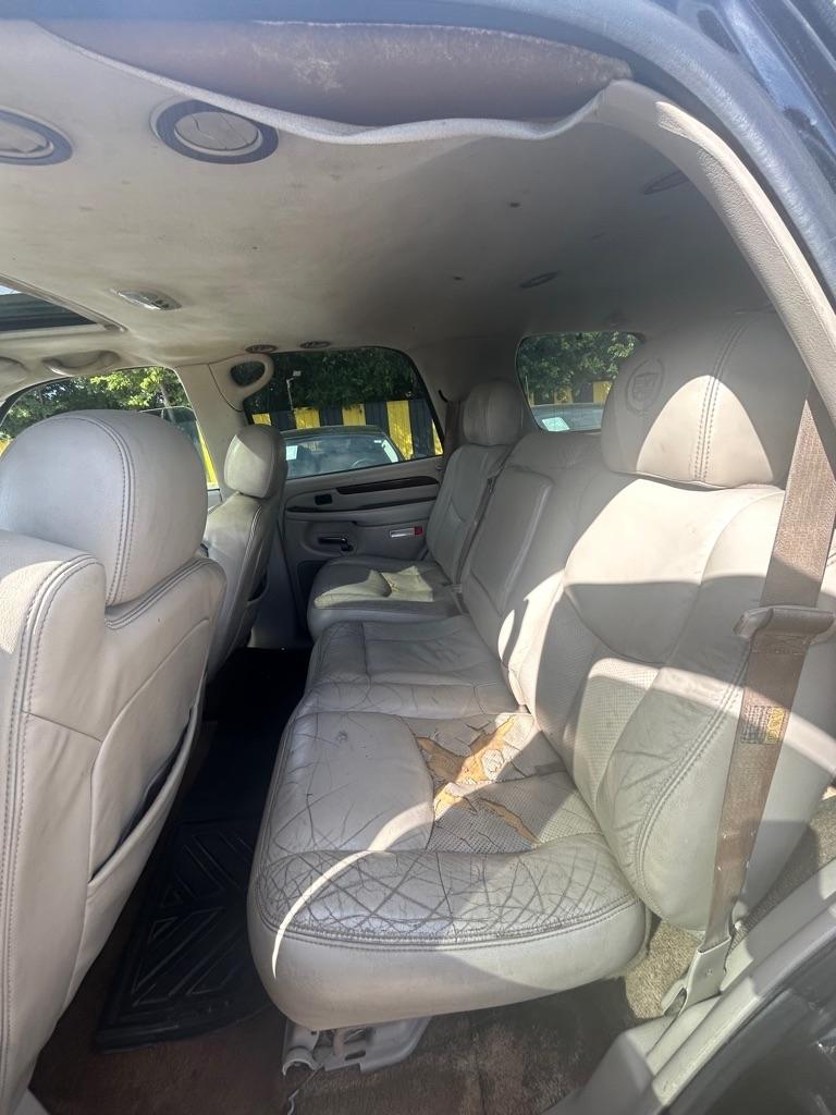 Cadillac Escalade  2003