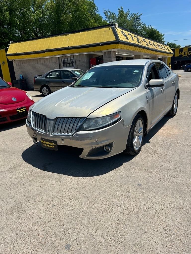 Lincoln MKS  2009