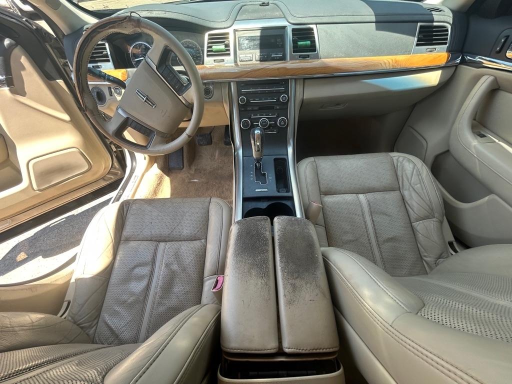 Lincoln MKS  2009