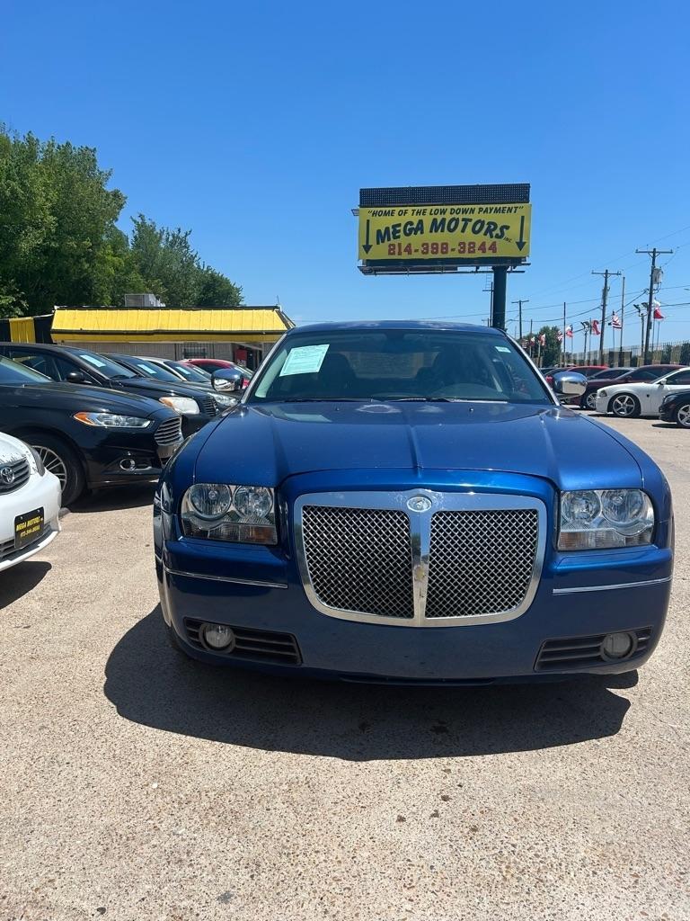 Chrysler 300  2010