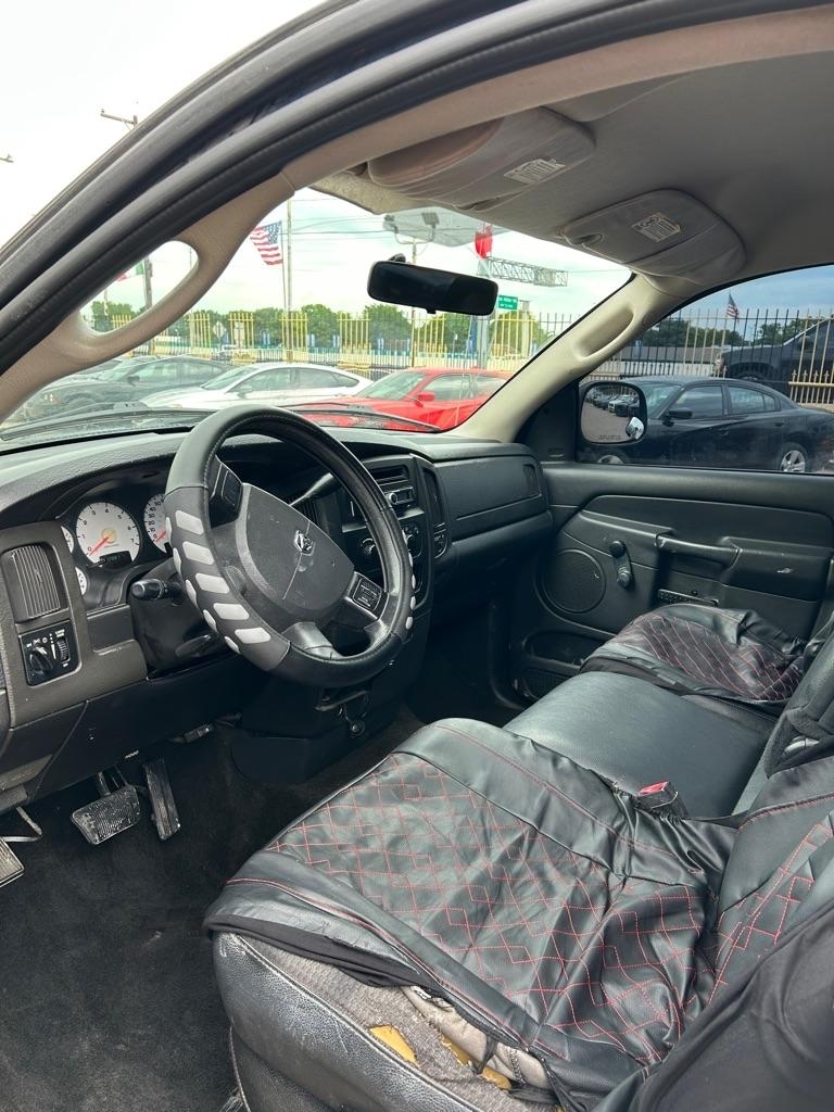 Dodge Ram 1500  2005