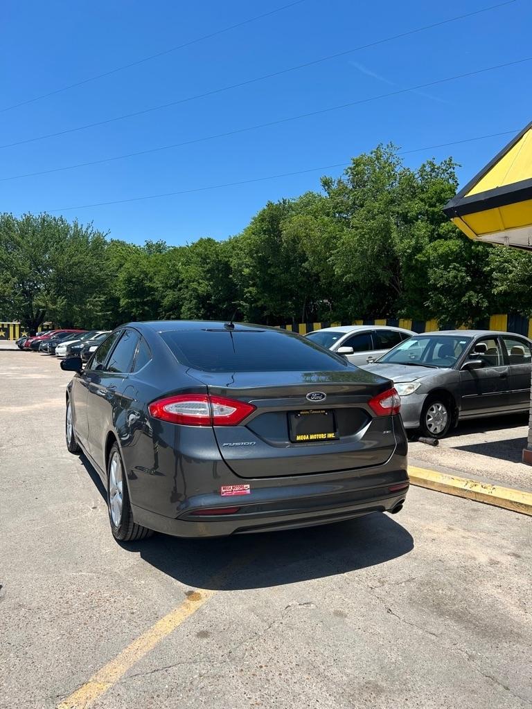 Ford Fusion  2016