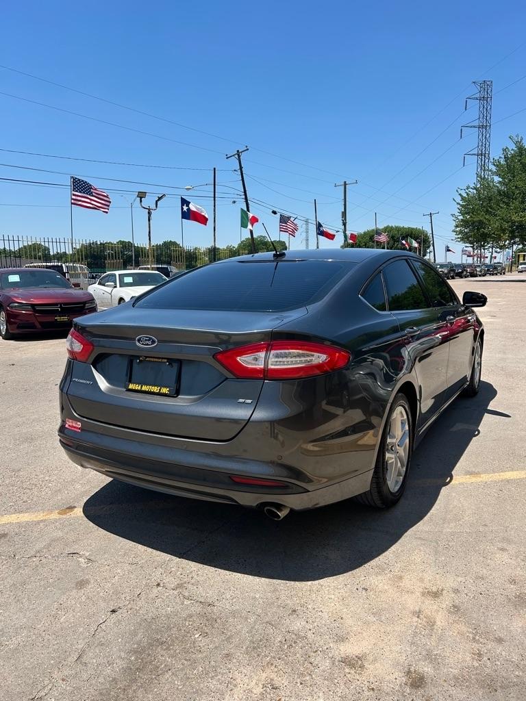 Ford Fusion  2016
