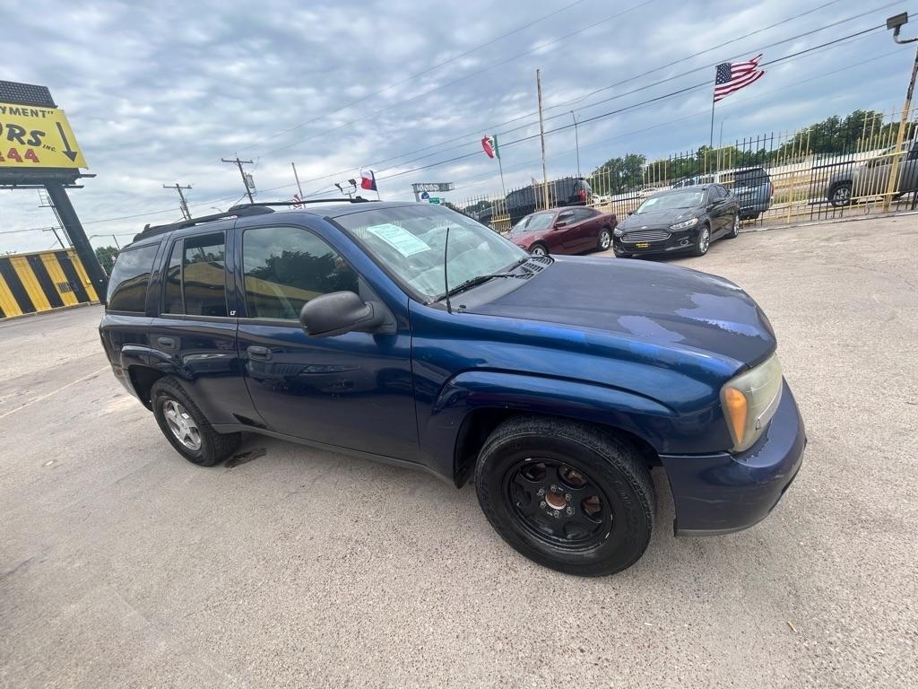 2002 Chevrolet Trailblazer's photo