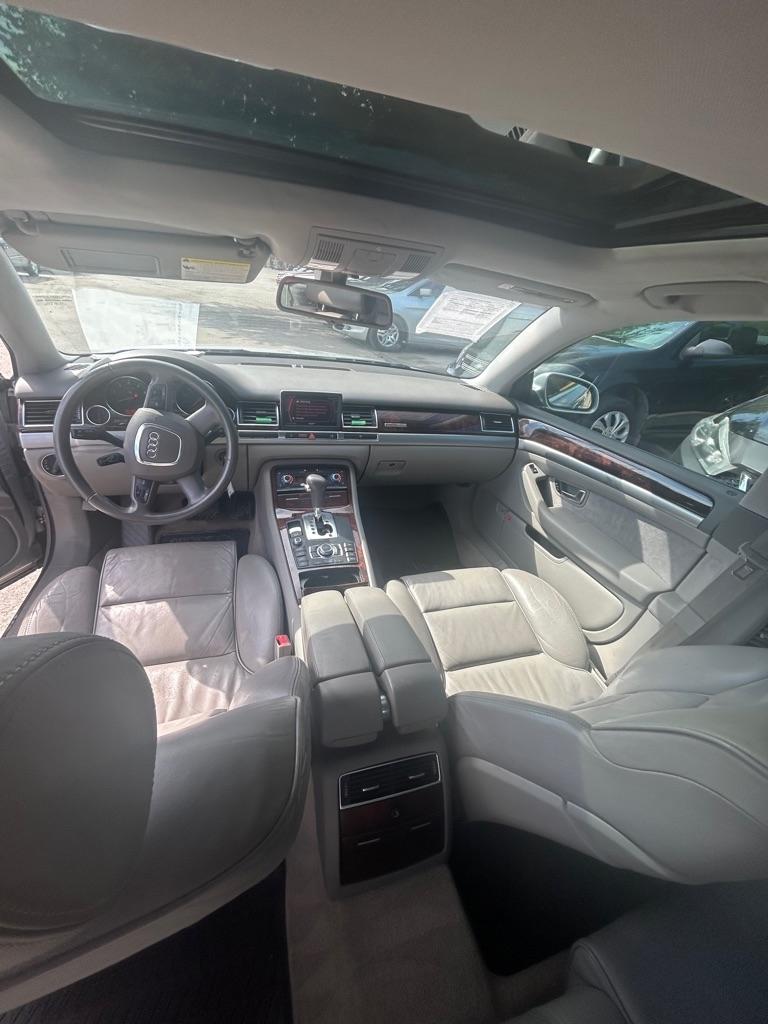 Audi A8  2006