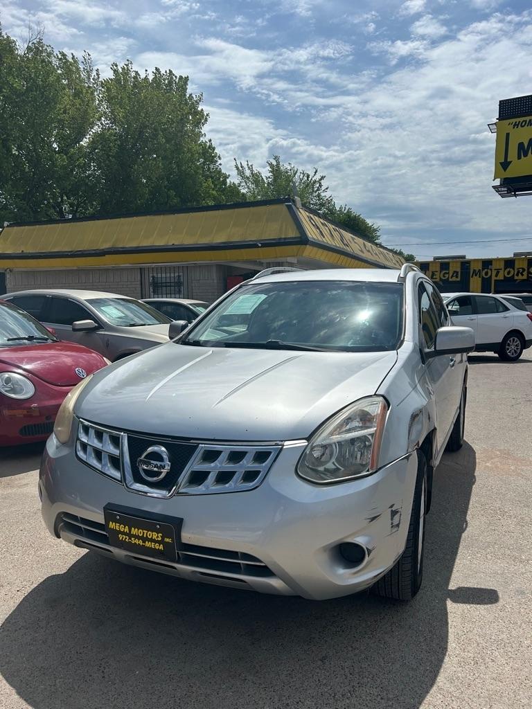 Nissan Rogue  2011