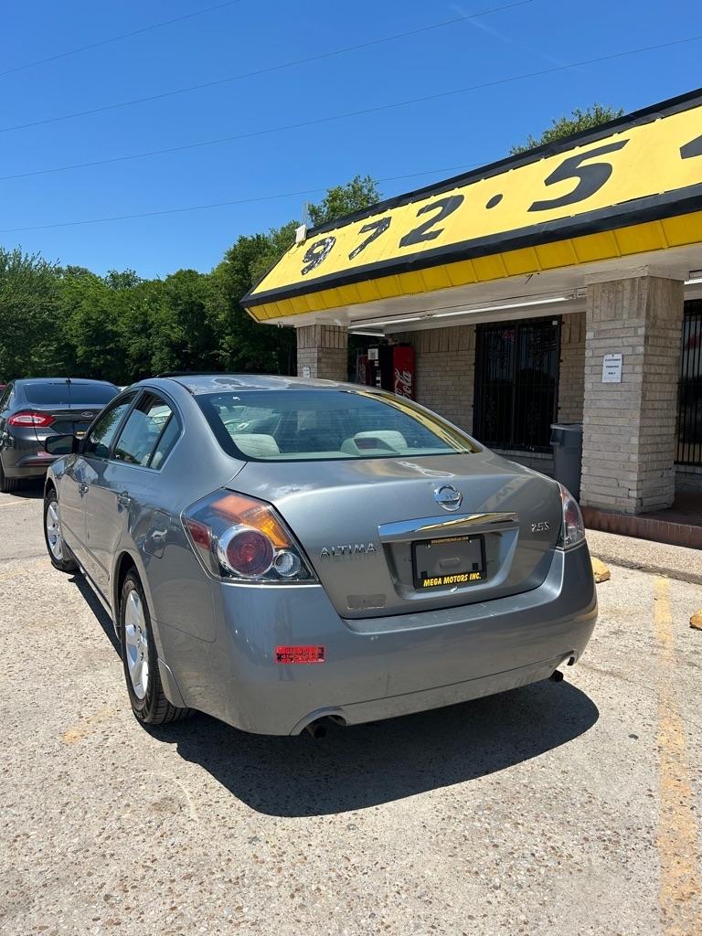 Nissan Altima  2008