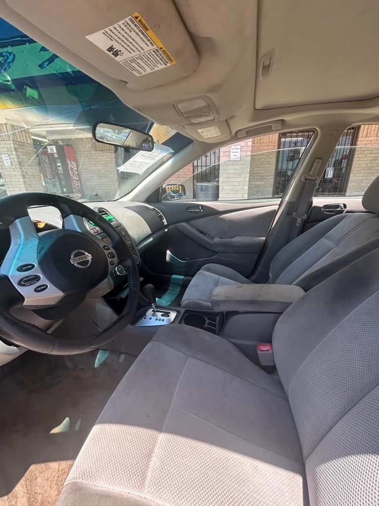 Nissan Altima  2008