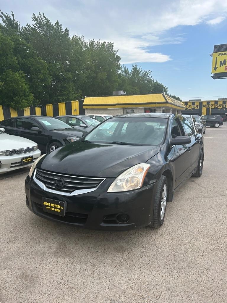 Nissan Altima  2012