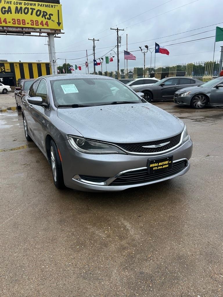 Chrysler 200  2015