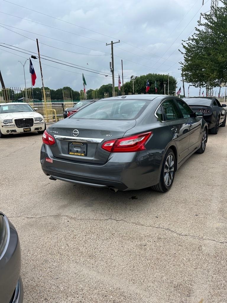 Nissan Altima  2016