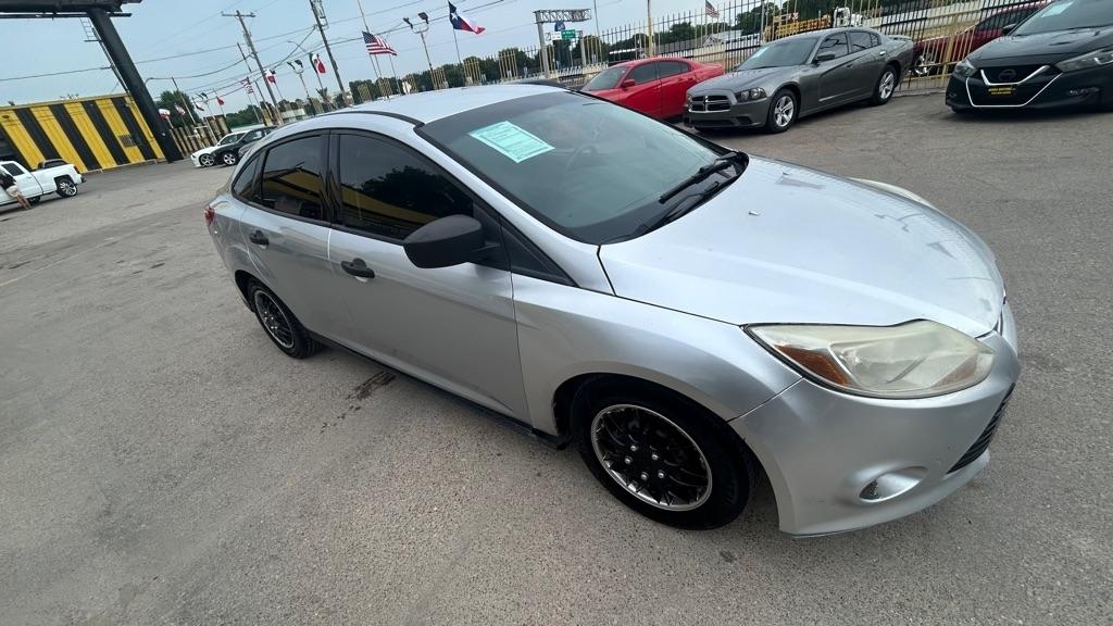 Ford Focus  2013