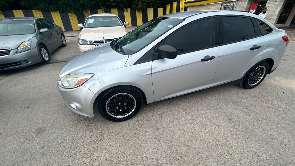Ford Focus  2013