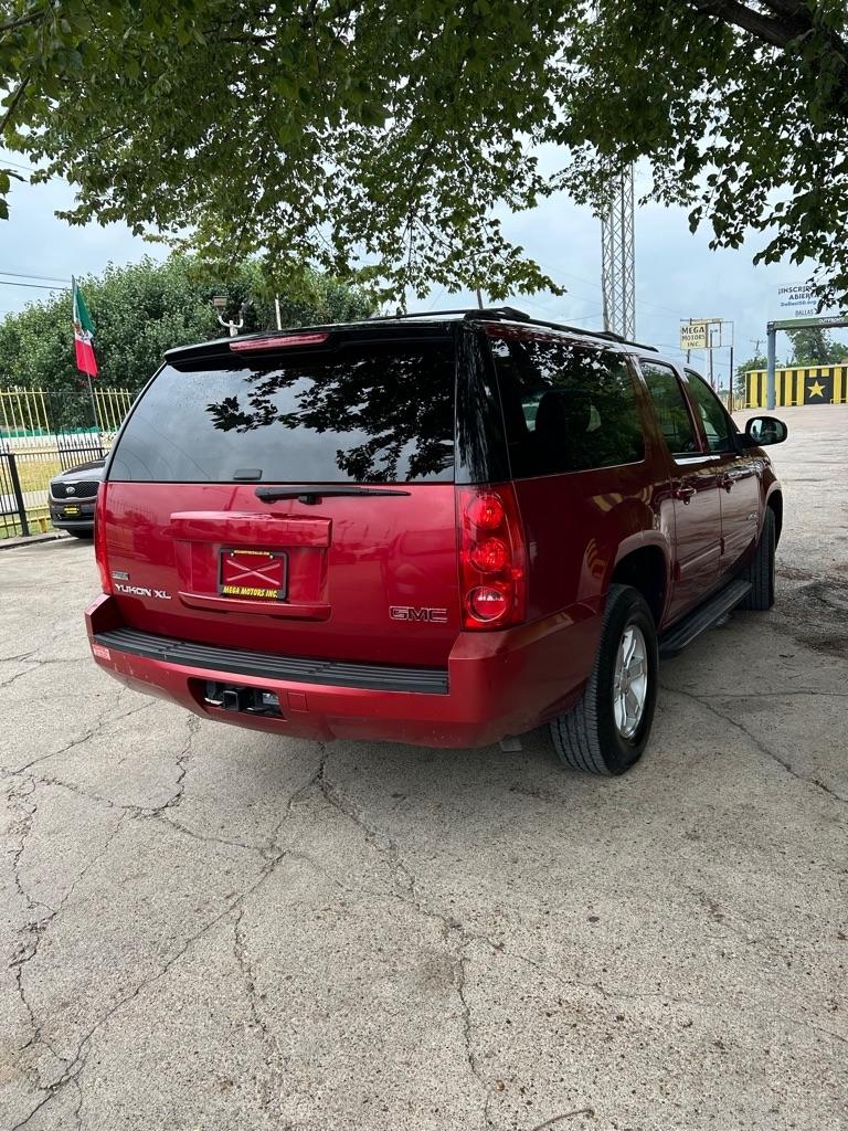 GMC Yukon XL  2012