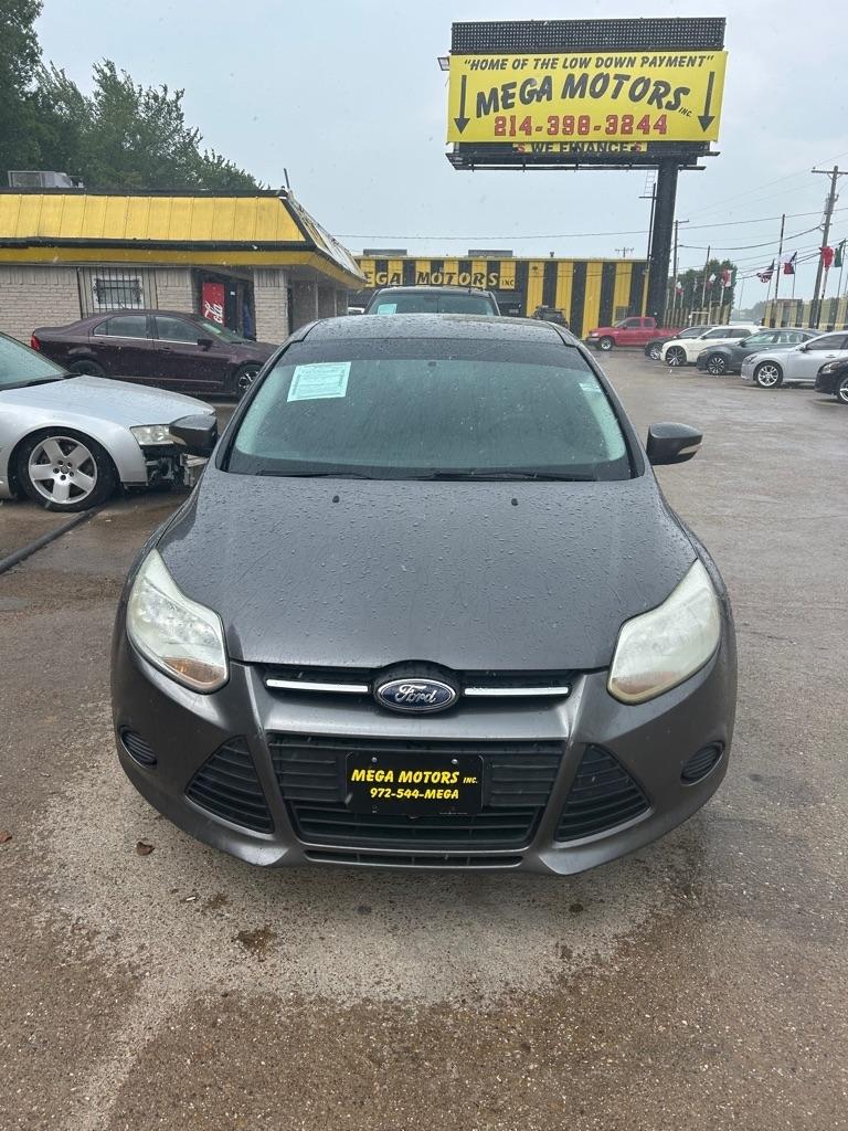 Ford Focus  2013
