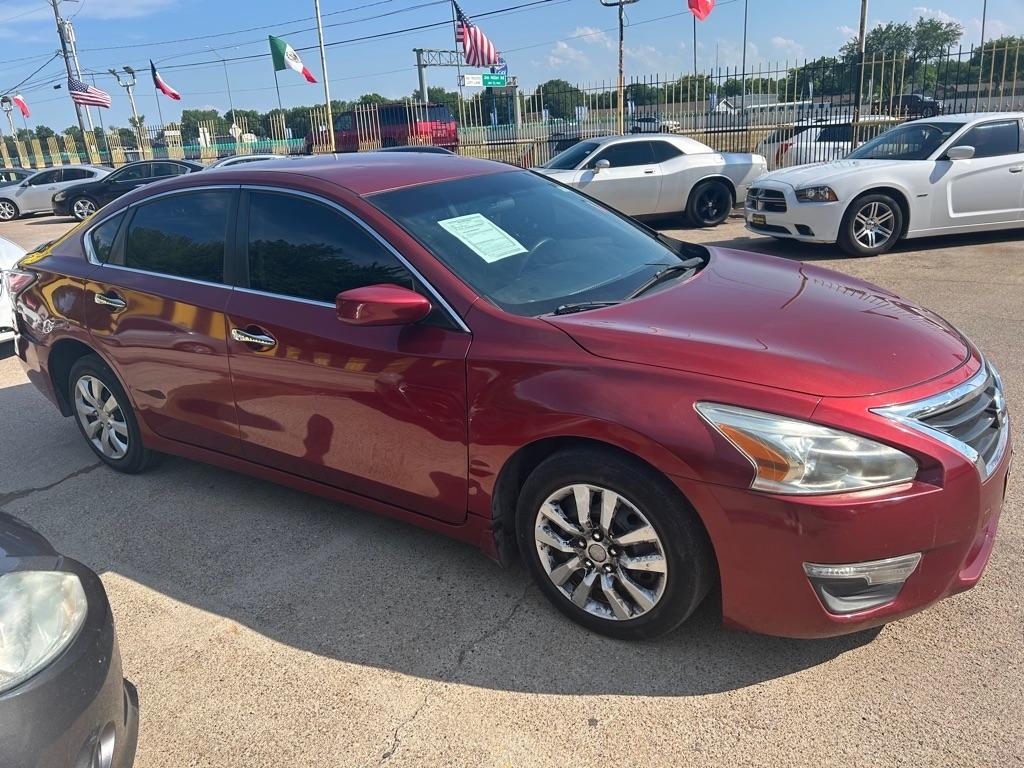 Nissan Altima  2015