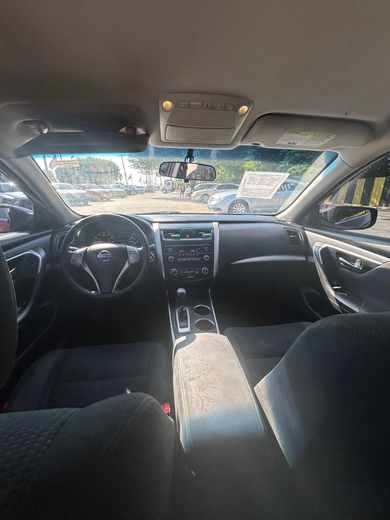 Nissan Altima  2015