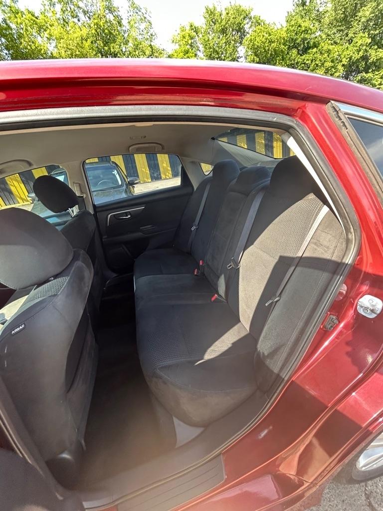 Nissan Altima  2015