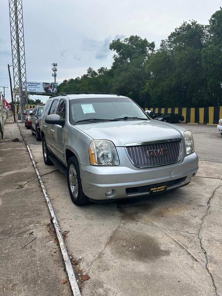 GMC Yukon  2011